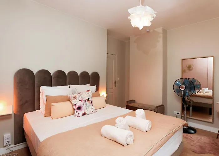 Terra D'automne By Rahault Conciergeriedamecarcas *